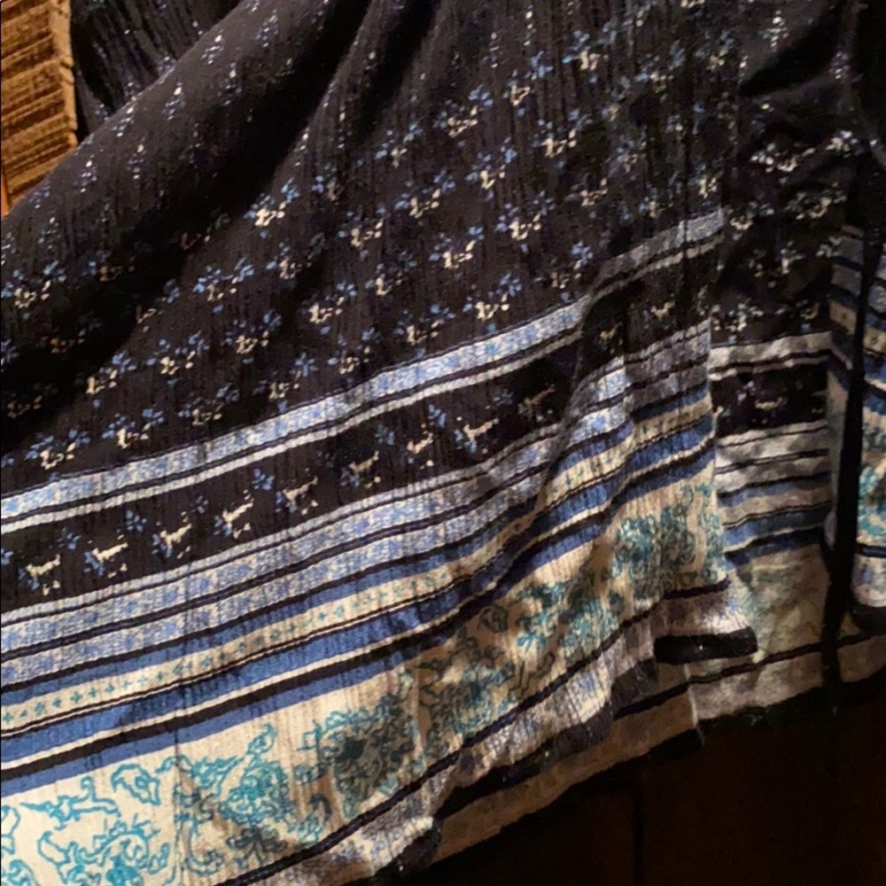 Francesca’s Small Blue Cardigan - Picture 2 of 5